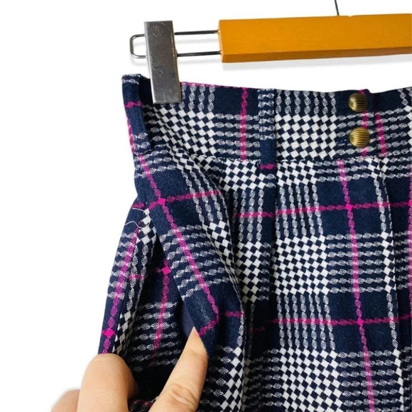 Louben  Vintage High Waisted Checker Plaid Shorts - Picture 4 of 8